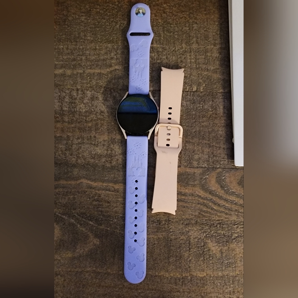 Samsung Gear Rose Gold Watch & 2 bands